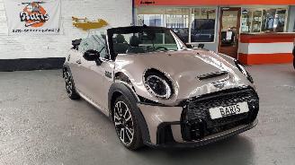 Coche accidentado Mini Cooper S 2.0 16V COOPER S CABRIO BENZ  AUT 1.998CC 131KW 178PK 2022/1