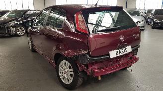 Fiat Punto 1.4  BENZ 1.368CC 57KW 77PK picture 6