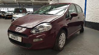Fiat Punto 1.4  BENZ 1.368CC 57KW 77PK picture 3