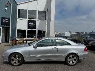 Mercedes CLK Coupé 240 Elegance AUTOMAAT BJ 2003 315.000 KM picture 2