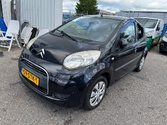 Vaurioauto  passenger cars Citroën  1.0-12V Selection 2011/11