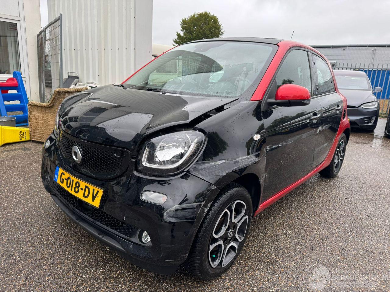 Smart Forfour EQ AUTOMAAT Business Solution 18 kWh BJ 2019 82.436 KM