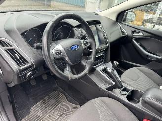 Ford Focus Wagon 1.0 EcoBoost Titanium BJ 2013  148.985 KM picture 18