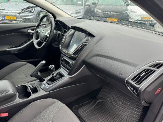 Ford Focus Wagon 1.0 EcoBoost Titanium BJ 2013  148.985 KM picture 12