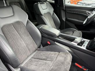 Audi E-tron 55 quattro Business edition Plus 95 kWh AUTOMAAT picture 21