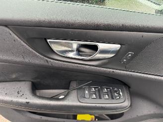 Volvo V-60 2.0 B3 AUTOMAAT BJ 2022 Momentum Busines picture 19