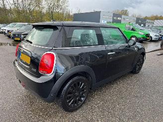 Mini One Mini 1.2 One bj 15 134790 km picture 5