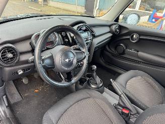 Mini One Mini 1.2 One bj 15 134790 km picture 11