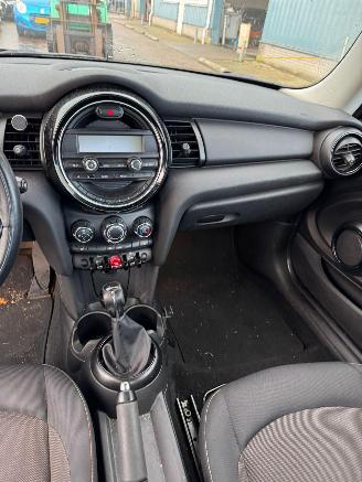 Mini One Mini 1.2 One bj 15 134790 km picture 13