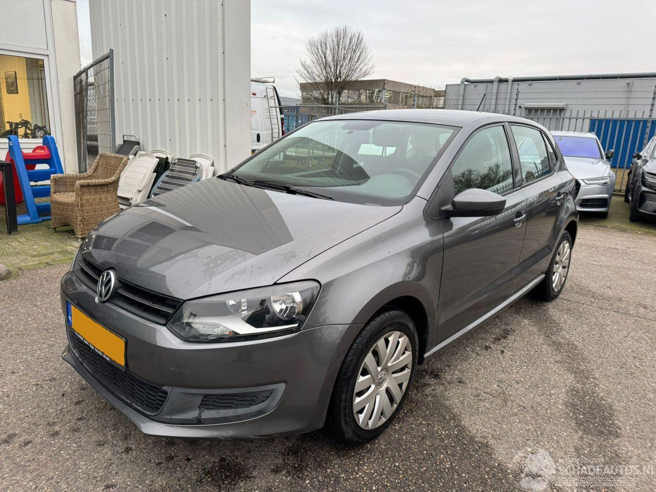 Volkswagen Polo 1.4-16V Comfortline BJ 2010 234.133 KM