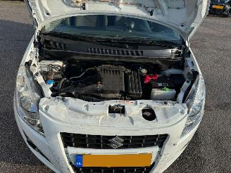 Suzuki Splash 1.0 VVT Exclusive EASSS BJ 2012 97.854 KM picture 7