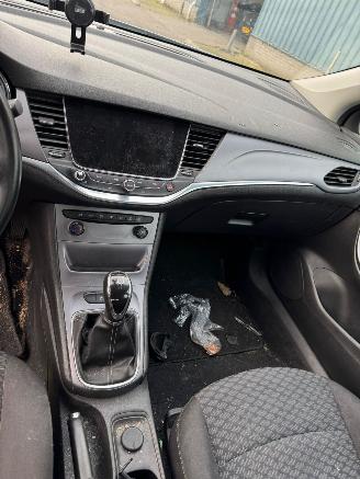 Opel Astra 1.0 Business+ picture 14