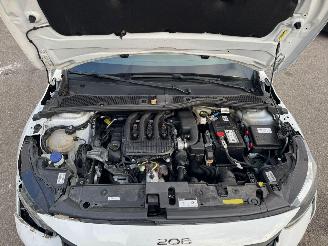 Peugeot 208 1.2 PureTech Active BJ 2022 74555 KM picture 13