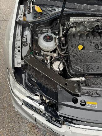 Volkswagen Tiguan 1.5 TSI ACT Highline Business R AUTOMAAT picture 10