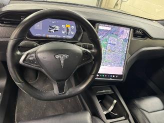 Tesla Model S 75D Base picture 11