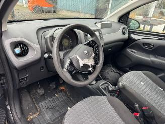 Peugeot 108 1.0 e-VTi Active BJ 2021 97.570 KM picture 7