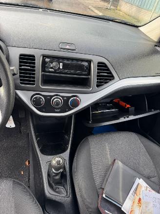 Kia Picanto 1.0 CVVT Airco BJ 2011 165.191 KM picture 9