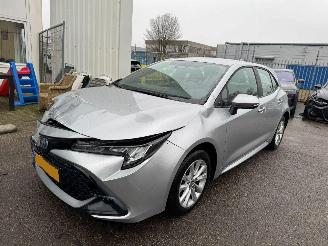 Auto incidentate Toyota Corolla Hybrid  AUTOMAAT 140 Active BJ 2024 22.235 KM 2024/9