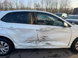 Volkswagen Polo 1.6 TDI Comfortline Business picture 6