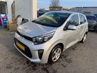 Vaurioauto  passenger cars Kia Picanto 1.0 DPi ComfortLine 2024/2
