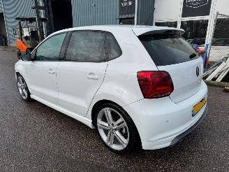 krockskadad bil auto Volkswagen Polo 1.2 TSI Highline 2015/8