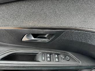 Peugeot 3008 1.6 AUTOMAAT HYbrid 225 Allure Pack Business picture 19