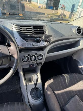 Damaged car Nissan Pixo 1.0 AUTOMAAT Acenta 2010/5