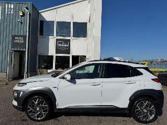 Hyundai Kona 1.6 AUTOMAAT GDI HEV Premium Sky picture 2