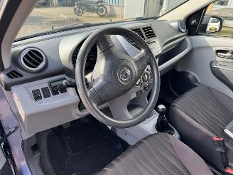 Nissan Pixo 1.0 Acenta picture 10