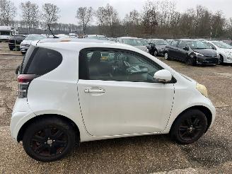 Toyota iQ 1.0 VVTi Comfort picture 6