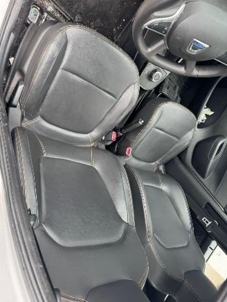 Dacia Spring AUTOMAAT Comfort Plus (Orange Pack) 27 kWh picture 17