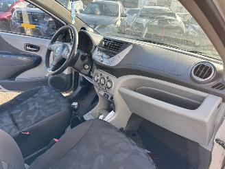 Suzuki Alto 1.0 Exclusive picture 12