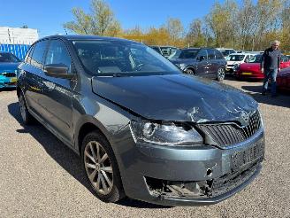 Vaurioauto  passenger cars Skoda Rapid 1.0 AUTOMAAT  TSI Greentech Clever 2018/10