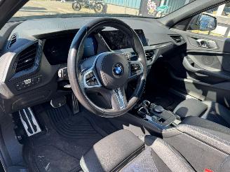 BMW 1-serie 118i AUTOMAAT High Executive picture 13