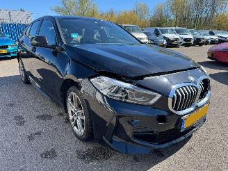BMW 1-serie 118i AUTOMAAT High Executive picture 8