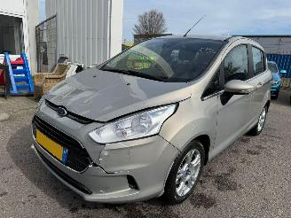 krockskadad bil auto Ford B-Max 1.6 AUTOMAAT TI-VCT Titanium 2013/1