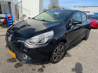 Coche accidentado Renault Clio 1.5 dCi ECO Expression 2014/1