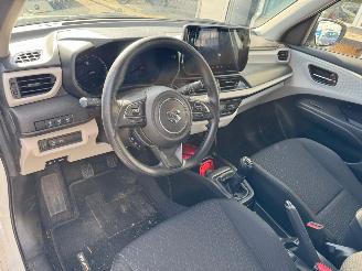 Suzuki Swift 1.2 Comfort Smart Hybrid picture 11