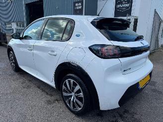 Peugeot e-208 50 kWh Active picture 3