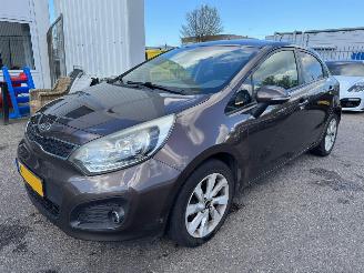 Schadeauto Kia Rio 1.1 CRDi Super Pack 2012/2