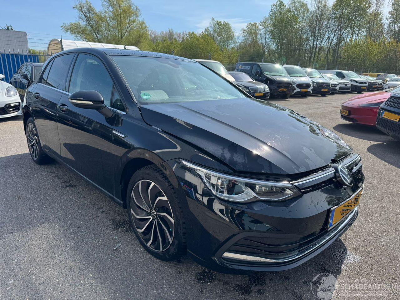 Volkswagen Golf 1.5 TSI PANORAMA DAKHighline Business R