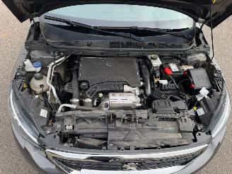 Peugeot 308 SW 1.2 PureTech Blue Lease Executive picture 8