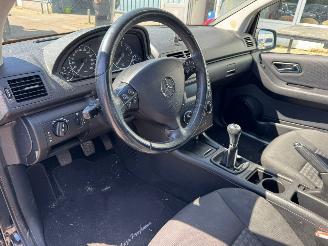 Mercedes A-klasse 160 BlueEFFICIENCY Classic picture 9