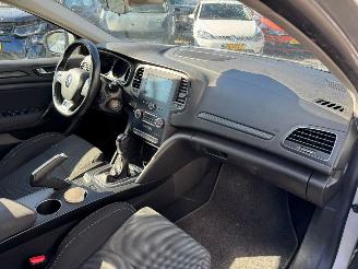 Renault Mégane Estate 1.2 TCe Life picture 14