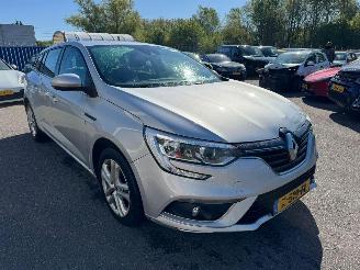 Renault Mégane Estate 1.2 TCe Life picture 6