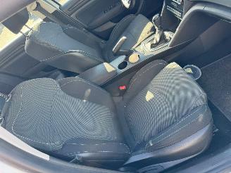 Renault Mégane Estate 1.2 TCe Life picture 15