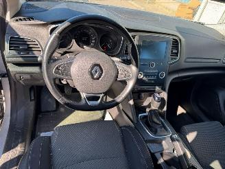Renault Mégane Estate 1.2 TCe Life picture 12