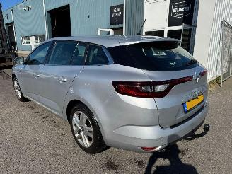 Renault Mégane Estate 1.2 TCe Life picture 3