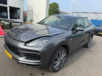 uszkodzony samochody osobowe Porsche Cayenne 3.0 AUTOMAAT E-Hybrid 2020/3
