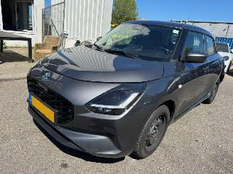 Schadeauto Suzuki Swift 1.2 Comfort Smart Hybrid 2024/10